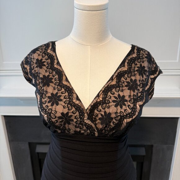 ✨ Adrianna Papell Black Lace & Bandage Sheath Dress ✨ - Picture 2 of 10